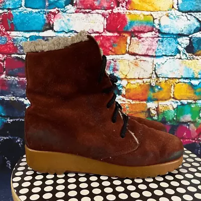 Vintage Dexter Suede Leather Faux Sherpa Lined Lace Up Boots Size 8 Narrow • $35