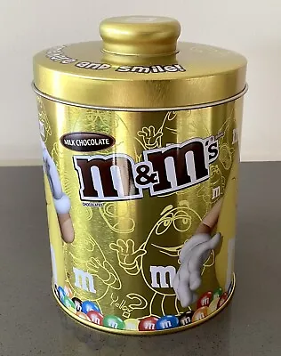 M&M's Tin Container Gold 2013 “I Was Told To Come Here And Smile!” Hot Shots • $19.90