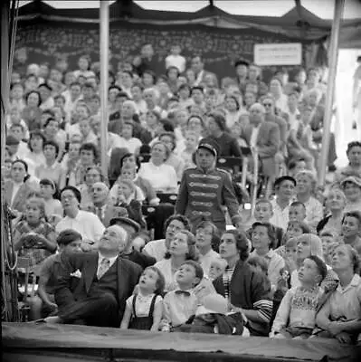 Circus Act Audience Circus Knie Zurich 1958 Old Historic Photo 1 • $9