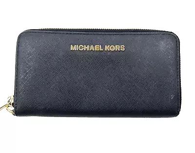 *MICHAEL KORS Jet Set Travel Zip Around Phone Case Wallet Black • $35