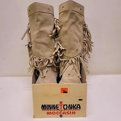 Vtg Minnetonka Moccasin Pull On Boot With Fringe Women’s Size 9 Style 1221 Frost • $39.99