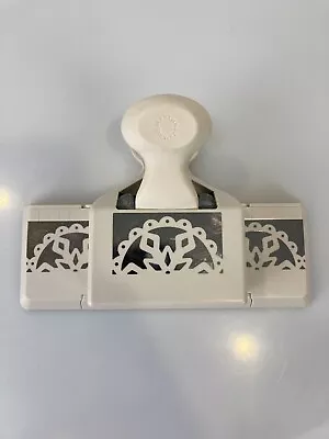 Martha Stewart Large Paper Punch SNOWFLAKE Deep Edge Folding Sides Beautiful! • $18.99