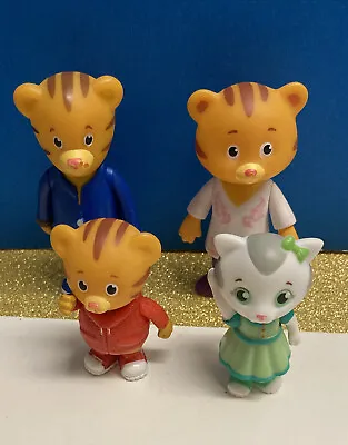 Daniel Tiger's Neighborhood Mom Dad Daniel KATERINA  Toy Figures Pvc • $7.99