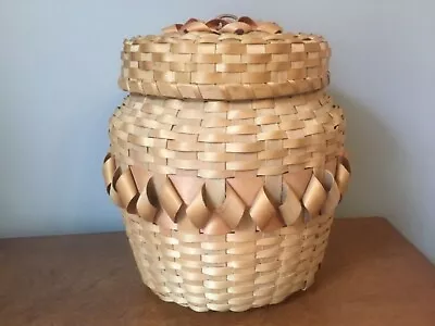 Antique Vtg Native American BASKET~ MAINE PASSAMAQUODDY 10x7.5 Signed WINNIE  • $72