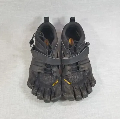 Vibram FiveFingers V-Train 2.0 Black Barefoot Training Shoes Men's 9.5-10 • $48.99