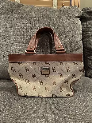 VTG Dooney & Bourke Signature Designer Handbag Purse    • $34.99