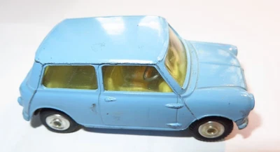 £5 • Buy Corgi Morris Mini Minor