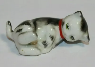 Vintage Enesco Black & White Tabby Cat Laying Down Figurine • $2.99