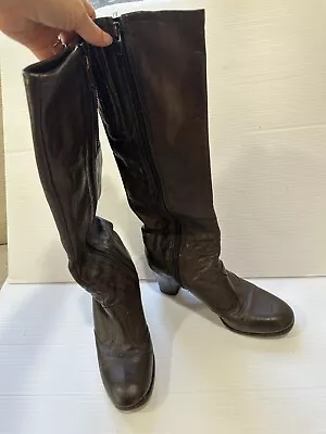 Life Stride  Vintage Womens Boots Brown Round Toe6.5M Over The Knee High Zip Up • $37