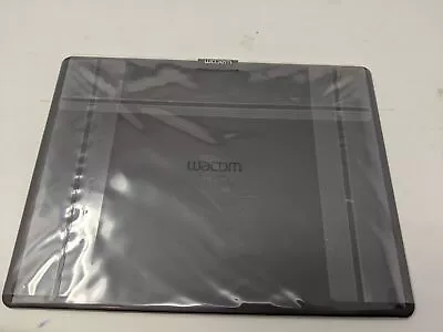 Wacom Intuos Medium Bluetooth Graphics Drawing Tablet Portable For (B4) • $58.99