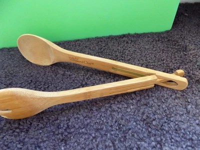 $11.99 • Buy 2 Piece Pampered Chef Bamboo Salad Fork & Spoon Tongs