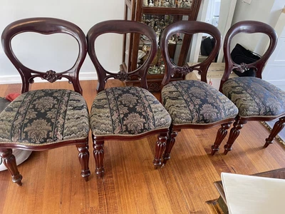 $400 • Buy 4 Mahogany Reproduction Antique Balloon Back Dining Chairs
