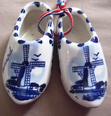 Delft Blue Porcelain Hand Painted Holland Pair Of Mini Clogs Dutch Shoes 3  Long • $9.40
