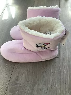 M&S Girls Snoopy Boot Slippers Size 13 • £9.99