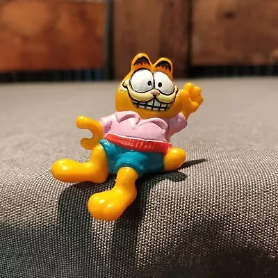 Vintage Garfield The Cat Shelf Sitter Waving Pink Shirt Cat Figure 1970s 1980s • $5