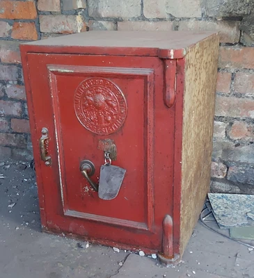£175 • Buy Milners 212 Patent Fire Resisting Safe