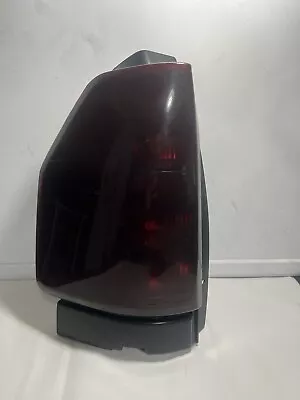 2002-2009 GMC Envoy LH Driver Side Brake Tail Light USED. 16525955 • $30