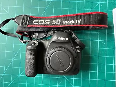 Canon EOS 5D Mark IV 30.4MP Digital SLR Camera - Black (Body Only) • £500