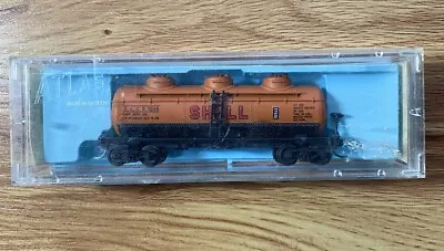 N Scale Atlas 2291 Shell 3-Dome Tank Car S. C. C. X. 1245 Gauge Orange Train • $15