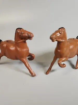 Vtg Miniature Brown Metal Horse Figure Bay Cork Shaker Running Lead Pair 2.5 T • $9.99