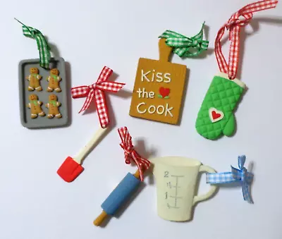 Mini Christmas Ornaments Kitchen Utensils Baking Set Of 6 Measuring Cup Rolling • $8.99