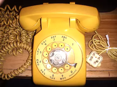 Bell System Western Electric Yellow C/D 500 Desk Phone Vintage Tested 1971 • $48.50