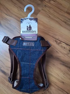 BNWT Wainwrights Blue Herringbone Dog Harness Size Medium/large 67 - 94cm RRP... • £2.50