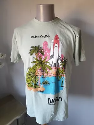 Men's PULL & BEAR Pistachio Pale Green NASA Florida T-shirt Size M Pre-owned  • £9