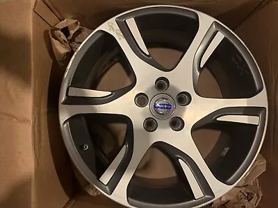 Wheel Volvo Xc60 • $70