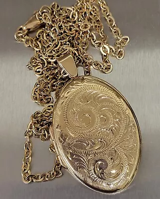 9ct Gold Engraved Locket Pendant & Long 24   Chain. 1971.  13.70g. Rexbged. • £425