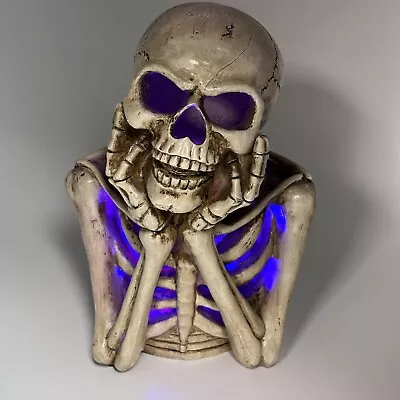 Halloween Changing Lights Smiling Skeleton Hands On Chin Resin Figurine 9” • $24.99