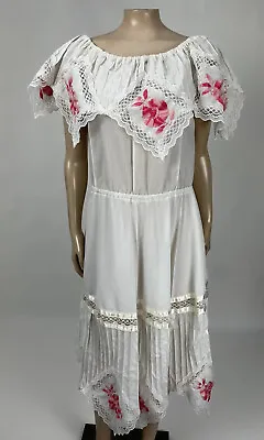 Vintage 80's 70's Unbranded Women's Dress Mexican Style Floral Embroidered HH27 • $15.99
