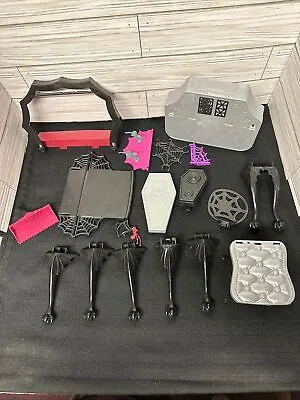 Monster High Lot Of Miscellaneous Replacement Pieces Parts Furniture Legs • $7.99