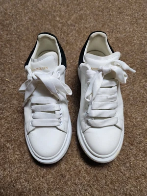 $19.95 • Buy Alexander McQueen Oversized Sneakers White Size AU 5, EU 36