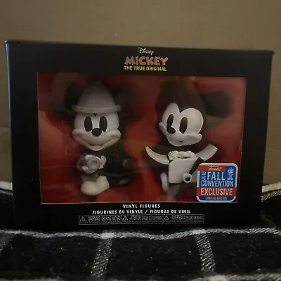 Mini Vinyl Figure: Disney - B/W Firefighter And Plane Crazy Mickey Funko 2018 LE • $25