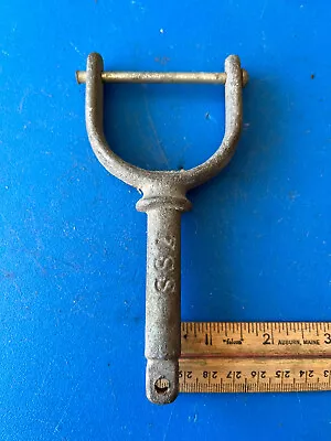 Single Vintage Dinghy Oar Lock  2” Oar 2 1/4” Stem L  1/2” Shank • $18.99