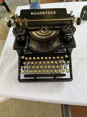 Antique 1918 Woodstock Manual Typewriter Model 5 SN 25837 • $99