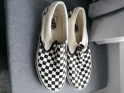 Vans Mens Classic Checkerboard Slip On Canvas Shoes UK 9 • £36