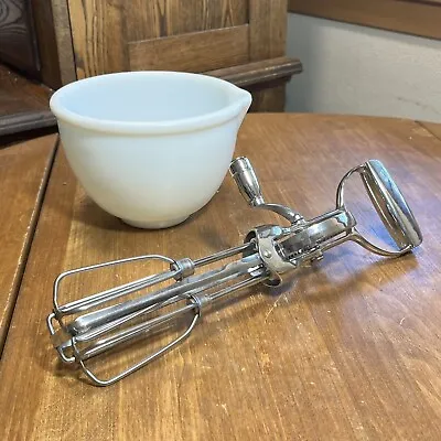 Vintage Milk Glass Small Mixing Bowl With Spout & Metal Hand Egg Beater Mixer • £19.30
