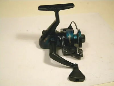 Vintage Shakespeare 2500ULX Ultra Light Spinning Reel Green/black • $8.99