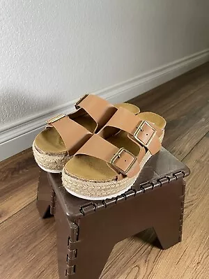 Steve Madden Platform Sandals Size 8 Women’s • $20