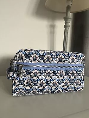 Liberty London Lotus Love Print Wash Bag/Toiletry Bag - BRAND NEW • £19.95