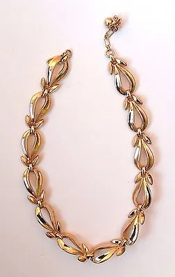 Amazing Vintage Trifari Gold Leaves Adjustable Choker Necklace • $39.60