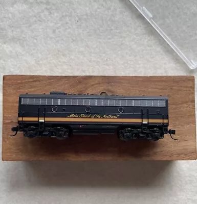 Intermountain N Scale EMD F7B Northern Pacific Diesel Locomotive Item No. 69714 • $33