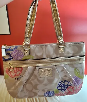 Coach Poppy Daisy Signature Applique Glam Tote Bag F20794  • $109