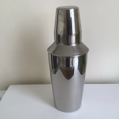 £2.50 • Buy Stainless Steel Cocktail Shaker 8ins
