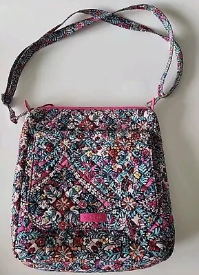 🌸 VERA BRADLEY Carson Mailbag KALEIDOSCOPE Crossbody Purse  • $29.99