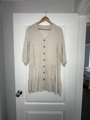 $15 • Buy Minx & Moss Womens Dress Size 14 Cream Mid Sleeve V Neck