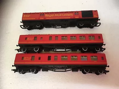 Lot..871..OO GAUGE HORNBY ROYAL MAIL COACHES...X...3........................(15) • £26