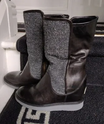 Womens Black UGG Collection Boots Grey Herringbone Faux Tweed Size 4 Or 5 • £17